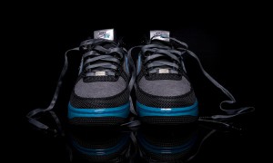 Кроссовки Nike Air Force 1 x Marcus Troy (вид спереди)