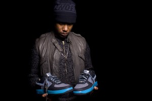 Маркус Трой с кроссовками Nike Air Force 1 x Marcus Troy