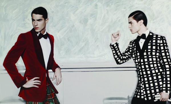 <br /> Слева: костюм Tom Ford, рубашка Brioni, бабочка Dolce & Gabbana. Справа: костюм и рубашка Dolce & Gabbana, бабочка Thomas Pink, перчатки LaCrasia.