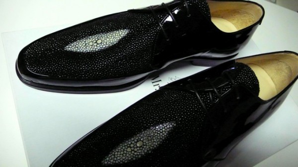 Черные мужские туфли из кожи ската Mr.Hare